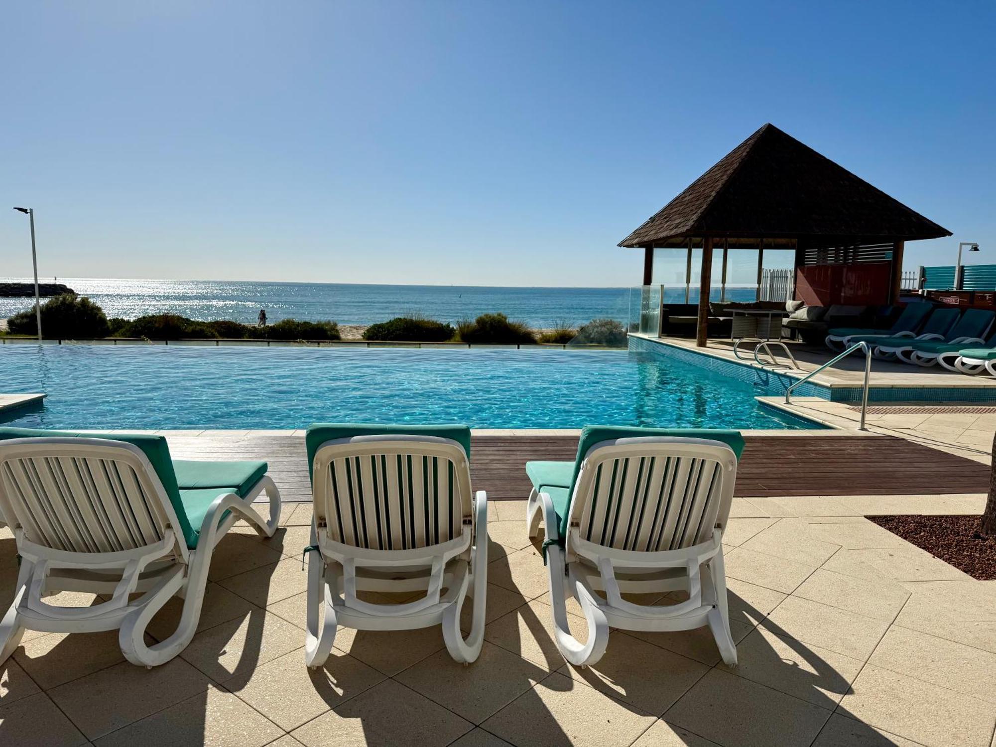 Tempel By The Sea Mandurah Exterior photo